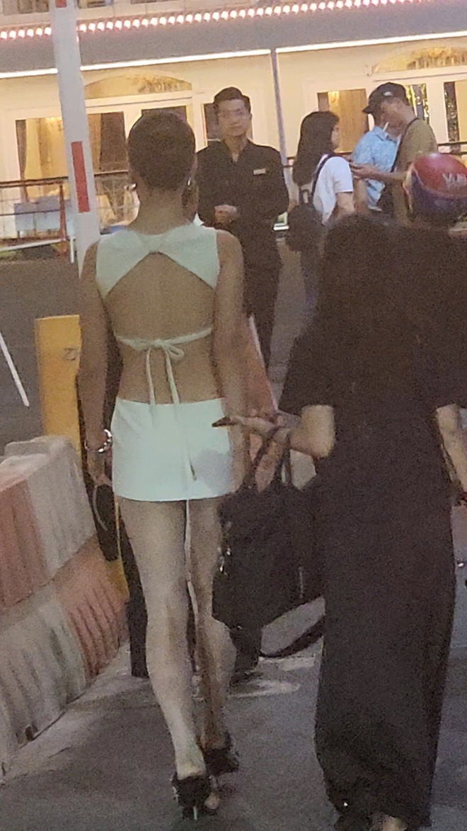 Ái Phương hở bạo dự event nhưng qua cam thường trông bất ổn- Ảnh 5.