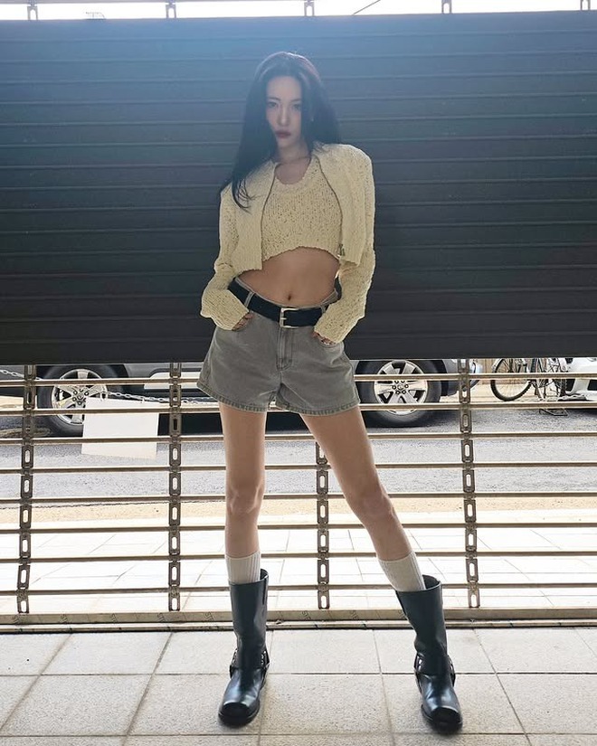 Ngoại hình "lừa tình" cả showbiz, mỹ nhân chân dài 110cm và tủ đồ là cả một bài học- Ảnh 5.