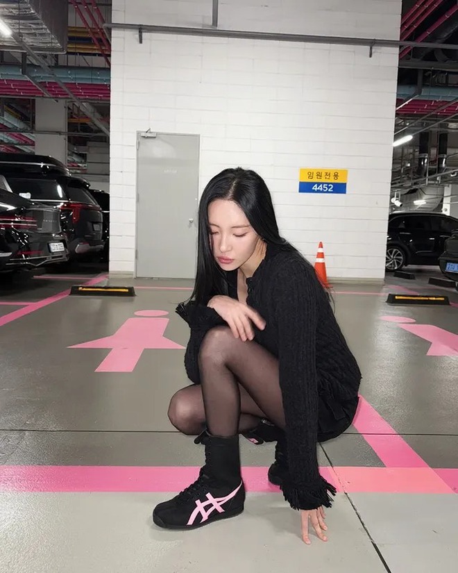 Ngoại hình "lừa tình" cả showbiz, mỹ nhân chân dài 110cm và tủ đồ là cả một bài học- Ảnh 8.