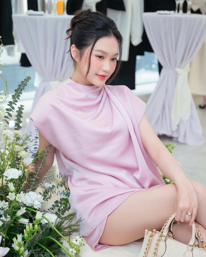 Tiểu thư Hà thành không phô trương đồ hiệu, chỉ mê local brand: Đố ai tìm được 1 lần mặc xấu- Ảnh 17.