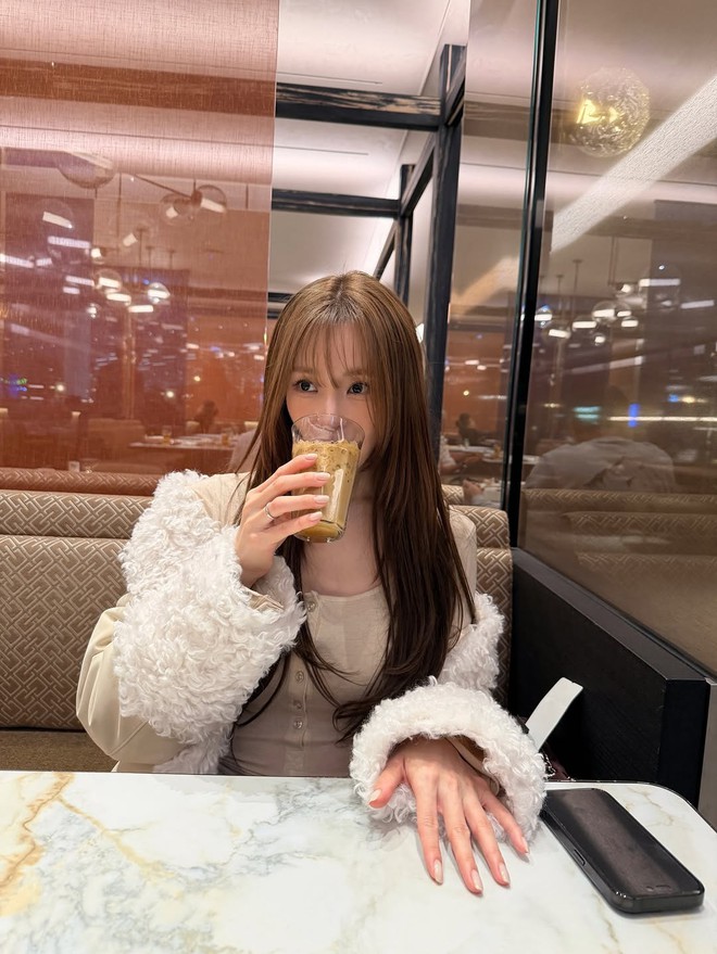 Mỹ nhân 19 năm không có đối thủ vì nụ cười tuyệt phẩm nhân gian: U40 vẫn là sách mẫu thời trang cho gái 18- Ảnh 6.