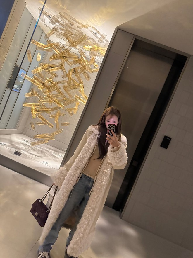 Mỹ nhân 19 năm không có đối thủ vì nụ cười tuyệt phẩm nhân gian: U40 vẫn là sách mẫu thời trang cho gái 18- Ảnh 5.