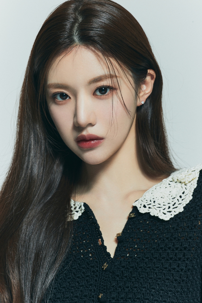 Mỹ nhân được trời ban khuôn mặt tỉ lệ kim cương, AI không sao chép nổi: Visual này mặc bao tải cũng vẫn cuốn!- Ảnh 4.