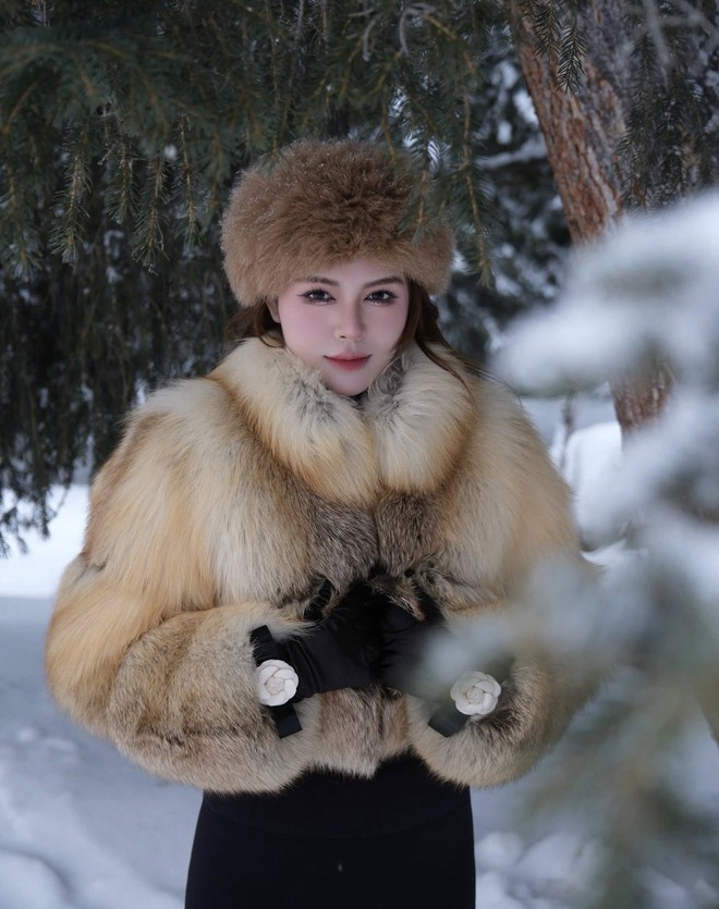 Mỹ nhân là ngoại lệ của phim Việt: Người đâu vừa sexy vừa ngây thơ, phạm tội tày đình vẫn được khen nức nở- Ảnh 11.