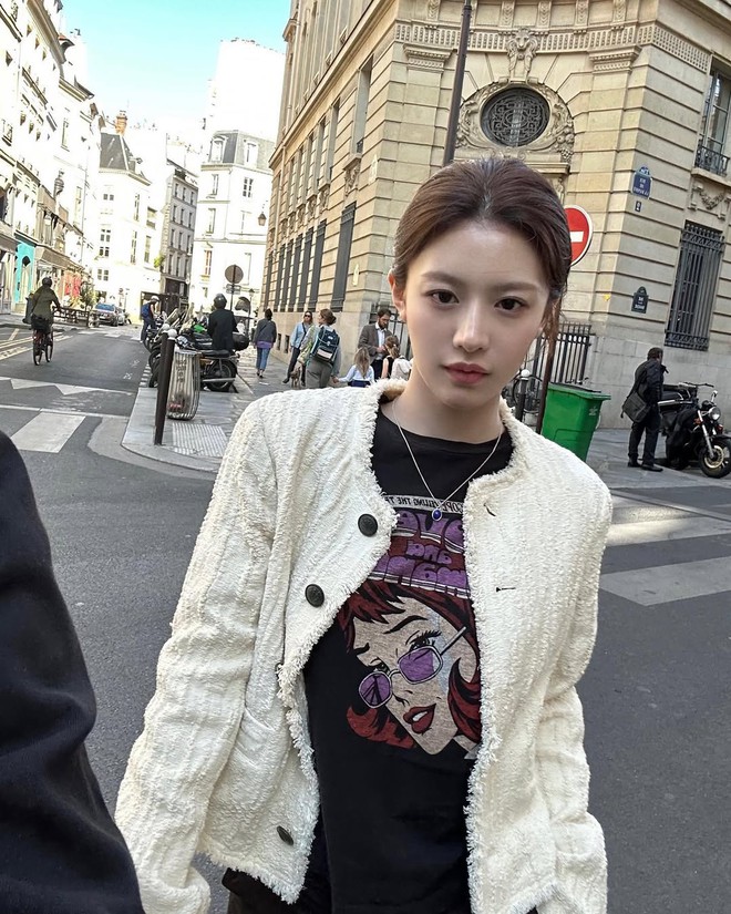 Mỹ nhân được trời ban khuôn mặt tỉ lệ kim cương, AI không sao chép nổi: Visual này mặc bao tải cũng vẫn cuốn!- Ảnh 9.