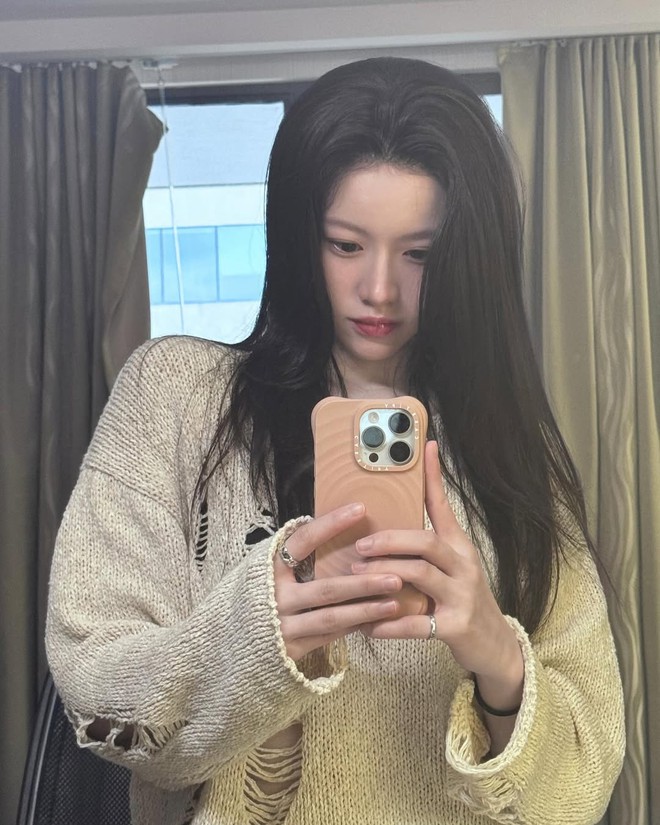 Mỹ nhân được trời ban khuôn mặt tỉ lệ kim cương, AI không sao chép nổi: Visual này mặc bao tải cũng vẫn cuốn!- Ảnh 6.