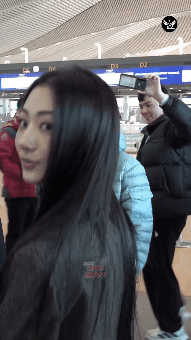 Ai cũng hỏi cô gái này là ai?- Ảnh 2.