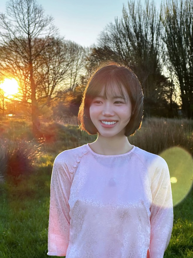 Đường đua áo dài Tết 2026: Không thể phân định thắng thua, gái xinh trên TikTok là thần!- Ảnh 21.