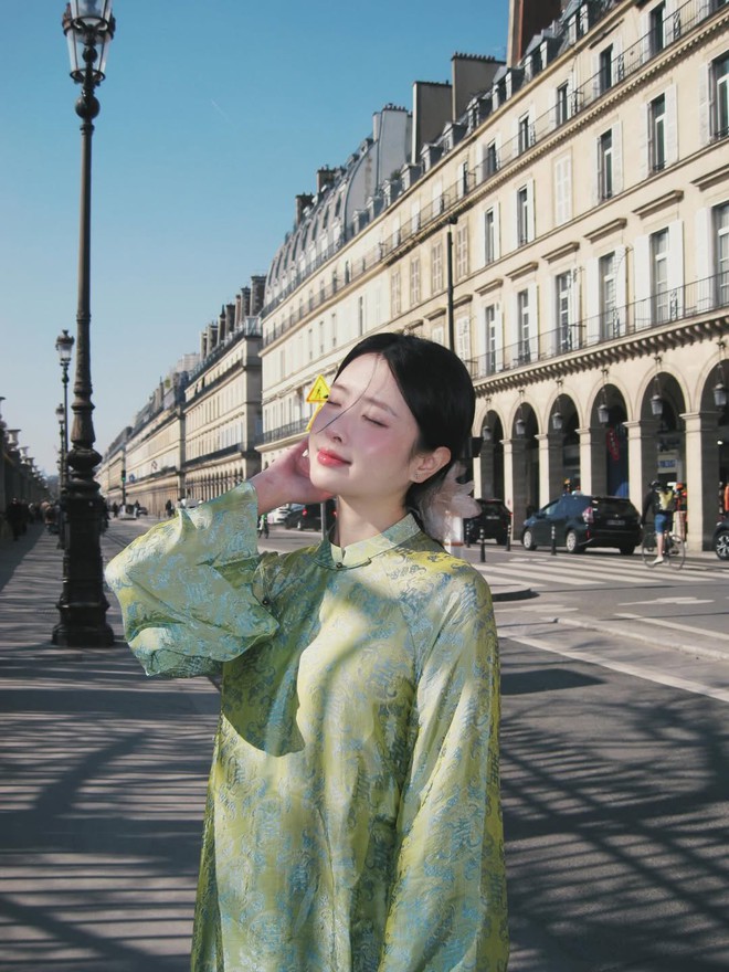 Đường đua áo dài Tết 2026: Không thể phân định thắng thua, gái xinh trên TikTok là thần!- Ảnh 3.