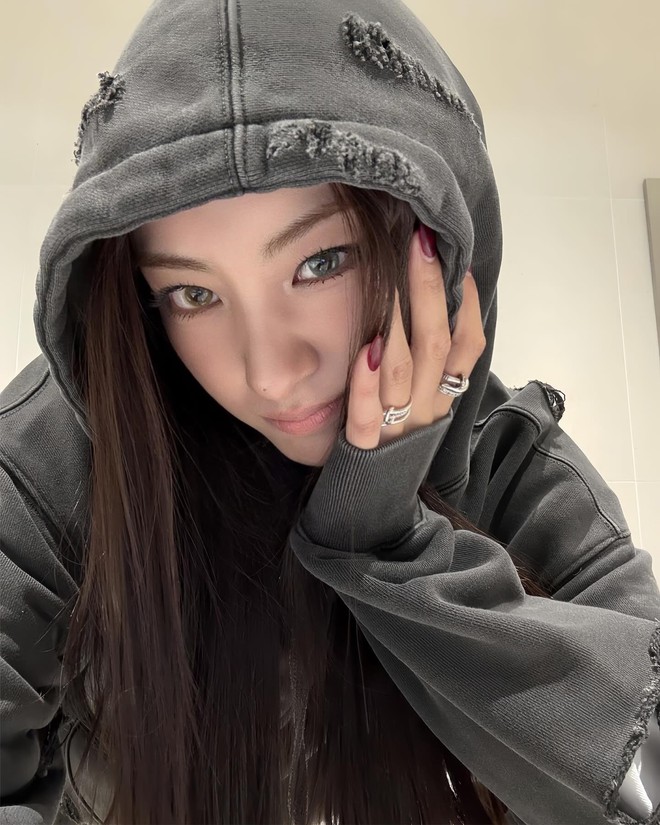 Ai cũng hỏi cô gái này là ai?- Ảnh 7.