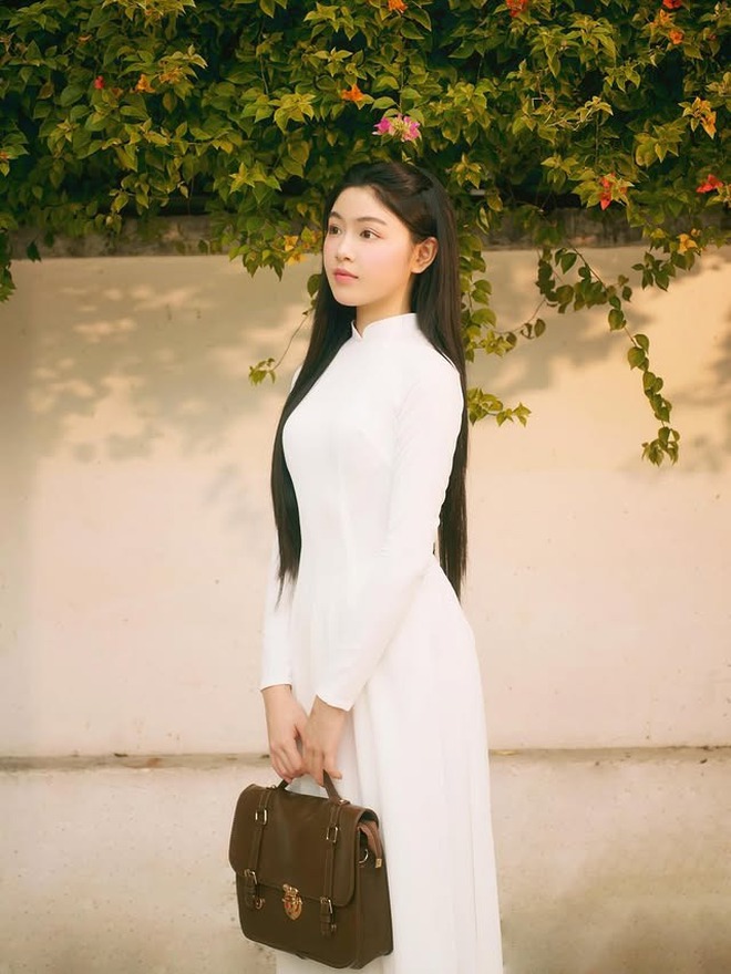 Cô gái khiến khách Tây dụi mắt nhìn 100 lần, tưởng ai hóa ra "bông tuyết showbiz"- Ảnh 5.