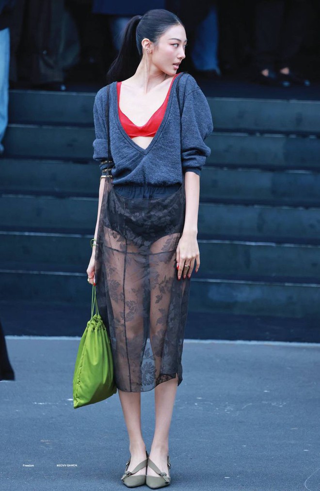 Ai cũng hỏi cô gái này là ai?- Ảnh 11.