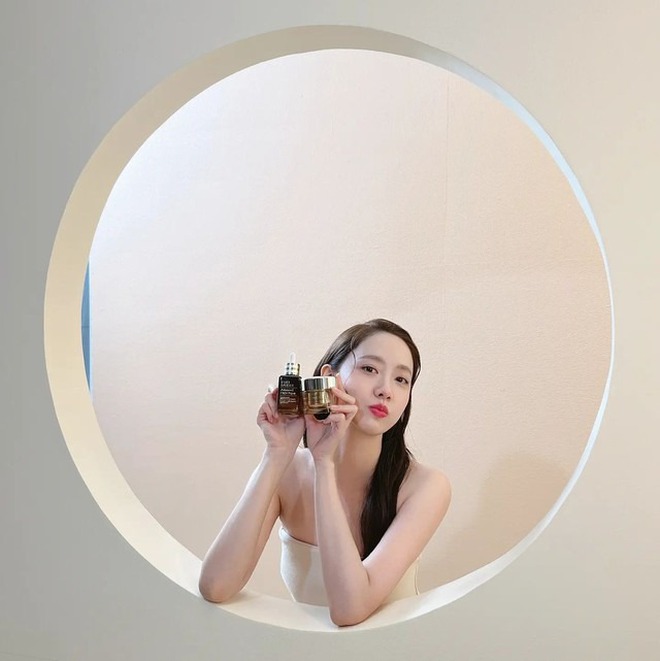 Dù vật đổi sao rời, nhan sắc của mỹ nhân này mãi là bất biến: Trẻ suốt 20 năm nhờ 4 quy tắc- Ảnh 9.