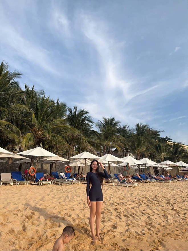 Doãn Hải My "lép vế" trước sắc vóc của mẹ ngoại U50 trẻ đẹp nhất làng bóng đá- Ảnh 10.