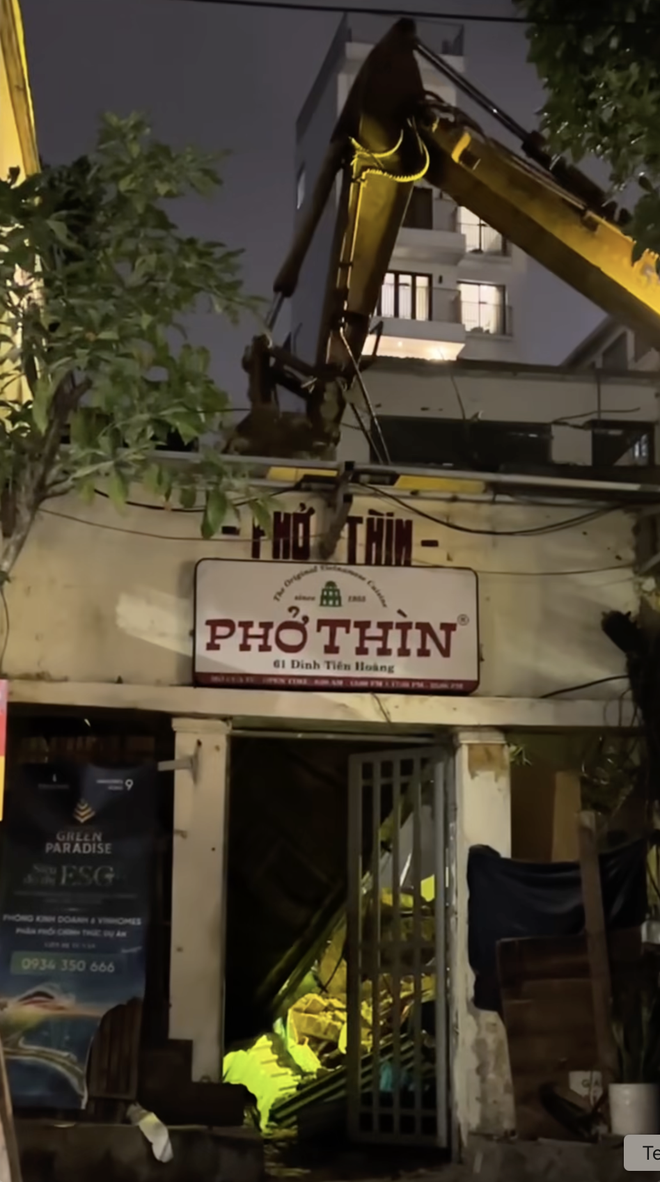 Phở Thìn Bờ Hồ chính thức dỡ bỏ sau 70 năm- Ảnh 1.