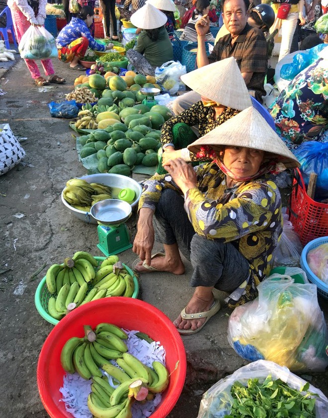 Camera ghi lại cảnh khu chợ độc nhất miền Tây, cả nước thích thú- Ảnh 6.