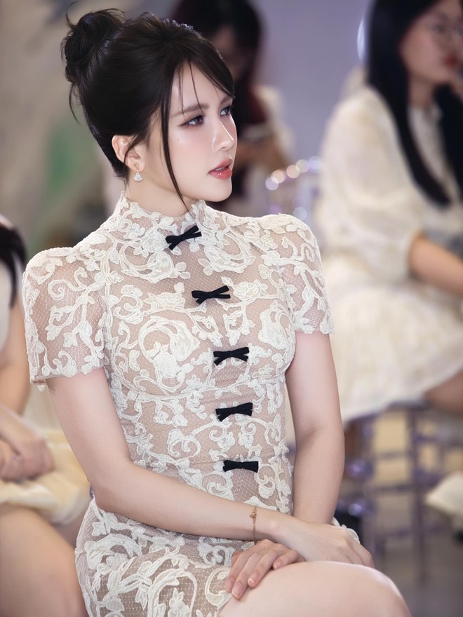 Visual gây sốt của Thiều Bảo Trâm khiến dân tình gọi tên một người đẹp khác- Ảnh 13.