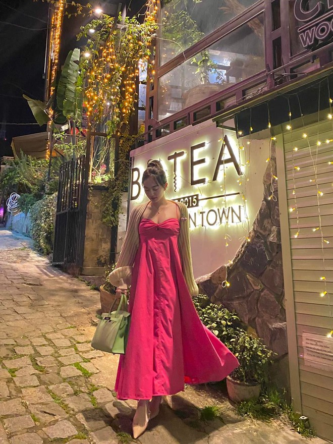 Thiên thần "3 mét bẻ đôi" nhưng mặc gì cũng sang, cả showbiz chỉ có duy nhất 1 người- Ảnh 5. Thiên thần "3 mét bẻ đôi" nhưng mặc gì cũng sang, cả showbiz chỉ có duy nhất 1 người- Ảnh 5.