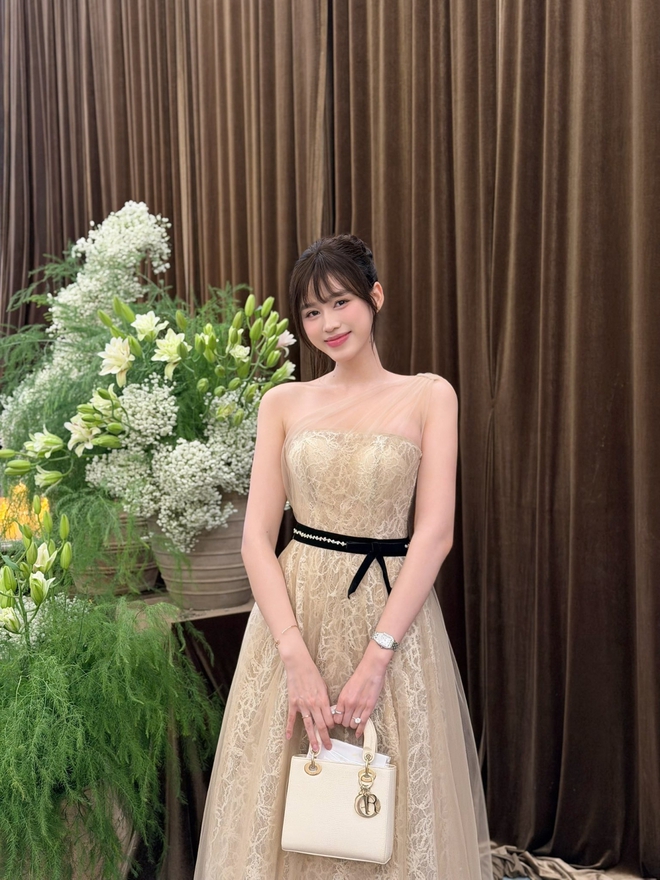 Hành động tinh tế của Đỗ Hà trong đám cưới Phương Nhi- Ảnh 7.