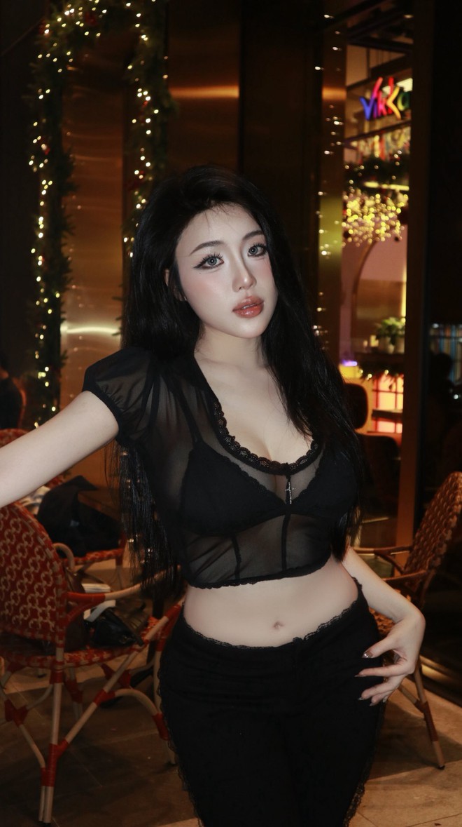 Bạn gái nóng bỏng của Quốc Việt - cầu thủ sút tung lưới Hàn Quốc- Ảnh 9.