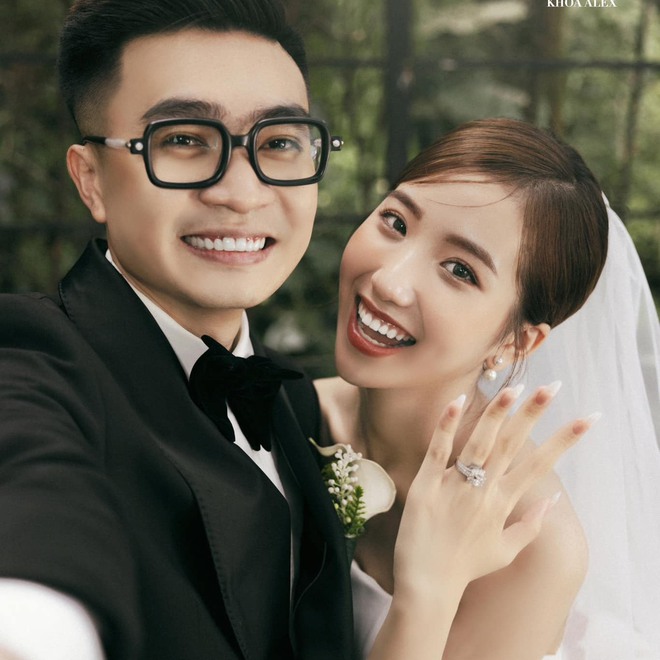 Huyền 204 và Xoài Non: 18 tuổi lấy chồng thiếu gia, 4 năm sau "đứt gánh" hôn nhân- Ảnh 10. Huyền 204 và Xoài Non: 18 tuổi lấy chồng thiếu gia, 4 năm sau "đứt gánh" hôn nhân- Ảnh 10.