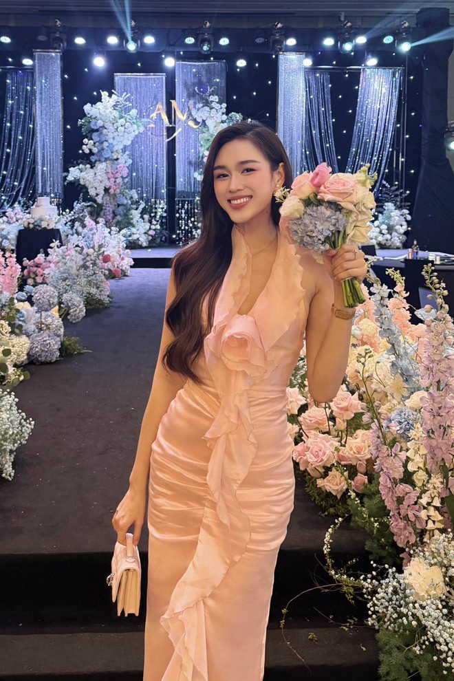 Hành động tinh tế của Đỗ Hà trong đám cưới Phương Nhi- Ảnh 6.