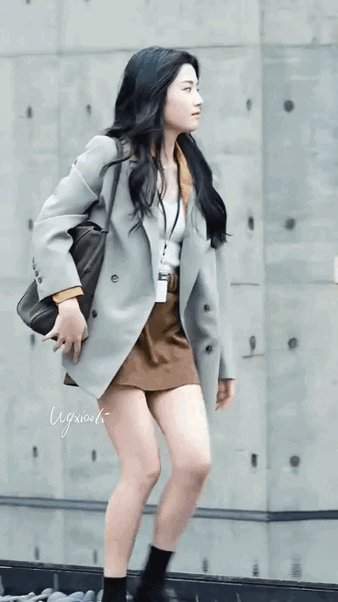 Mỹ nhân lôi thôi nhất showbiz đã thoát kiếp mặc xấu- Ảnh 5.