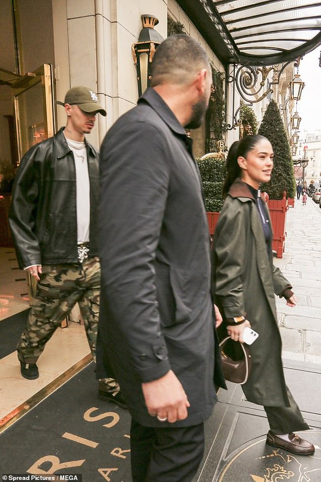 Hai con trai Beckham khoe tình anh em khăng khít sau khi bị anh cả Brooklyn "tố" hợp lực "tấn công" mình trên MXH- Ảnh 2.