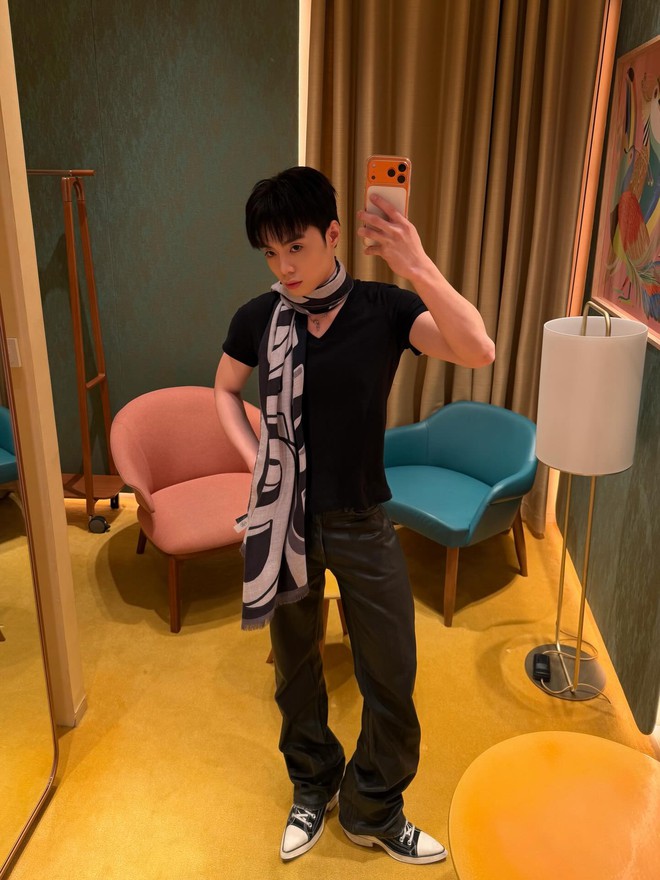 Negav trộn hàng fake để thanh lý đồ hiệu giá khủng- Ảnh 1.