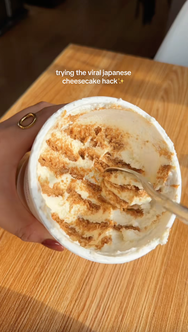 Rộ trào lưu nhét bánh quy vào sữa chua làm cheesecake, nhưng sao lại bị chê "lãng phí"?- Ảnh 8.