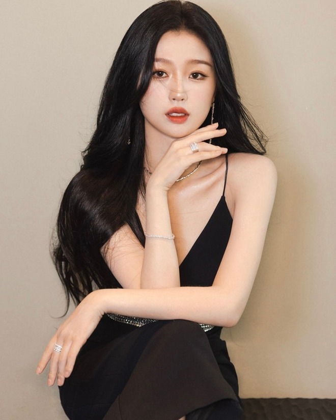 Ngoại lệ showbiz: Mỹ nhân bị chê đủ đường, chỉ riêng style là dân tình khen tới tấp, thậm chí còn copy - Ảnh 1.