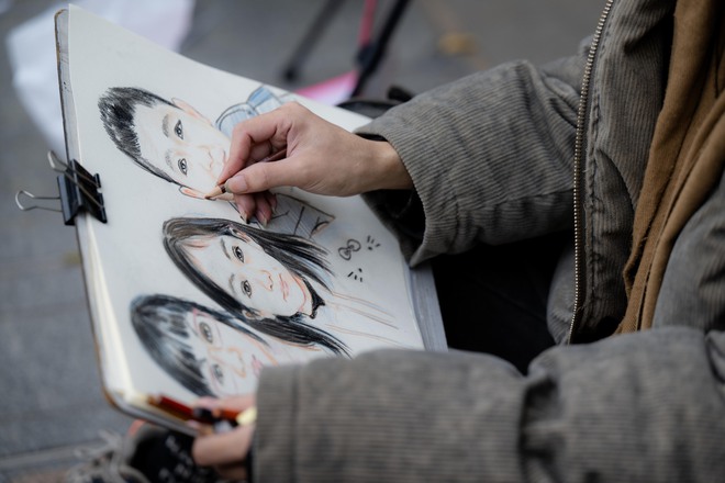 Một dịch vụ ở Hồ Gươm hốt bạc dịp Tết dương lịch, ung dung "đút túi" 3 triệu mỗi ngày- Ảnh 16.