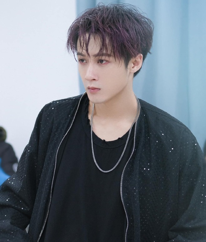 Địa chấn Cbiz đầu năm: Hot girl "Hồng Tỷ" tung ảnh giường chiếu của Lộc Hàm, phơi bày chuyện sốc của hàng chục sao nam- Ảnh 5.