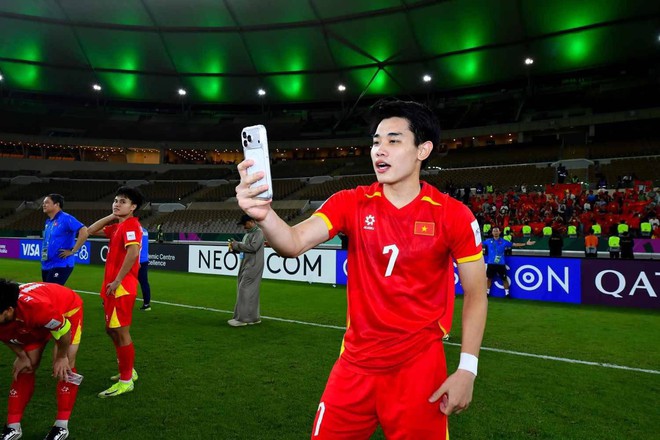 Ánh mắt của Đình Bắc viral, Á hậu Châu Anh vội livestream đính chính- Ảnh 7.