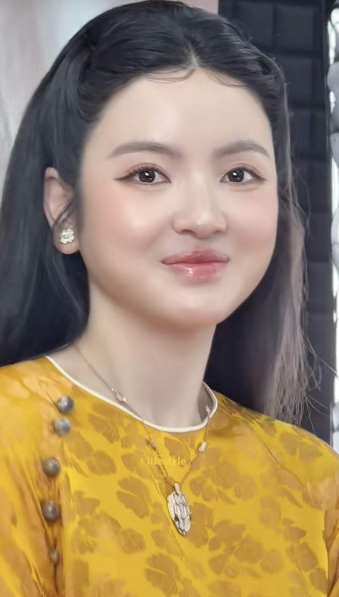 Chu Thanh Huyền có app và không app, nó khác lắm!- Ảnh 4. Chu Thanh Huyền có app và không app, nó khác lắm!- Ảnh 4.