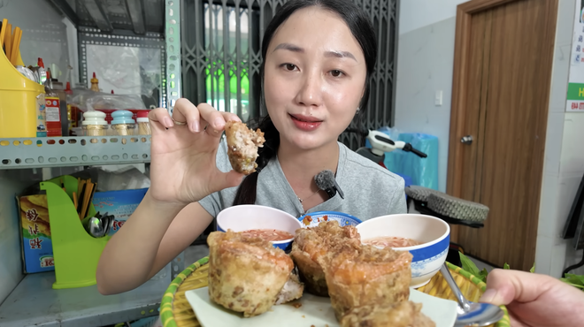 Chen chúc mua 1.000 cái bánh cống bất chấp chảo dầu đen kịt, thực khách vừa ăn ngon vừa nơm nớp lo cho sức khỏe- Ảnh 3.