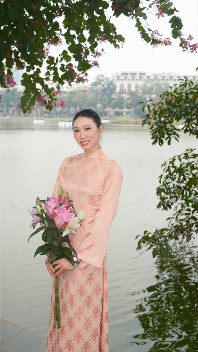 Rộ tin hotgirl bóng chuyền Nguyệt Anh sắp cưới "nam thần" điền kinh Quách Công Lịch- Ảnh 6. Rộ tin hotgirl bóng chuyền Nguyệt Anh sắp cưới "nam thần" điền kinh Quách Công Lịch- Ảnh 6.