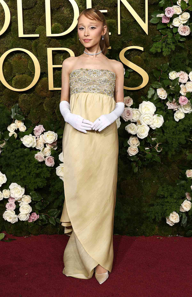 Từ "gái chiến" slay từng bừng, nữ ca sĩ từng bùng kèo fan Việt 8 năm trước nay hốc hác đến trơ xương- Ảnh 11.