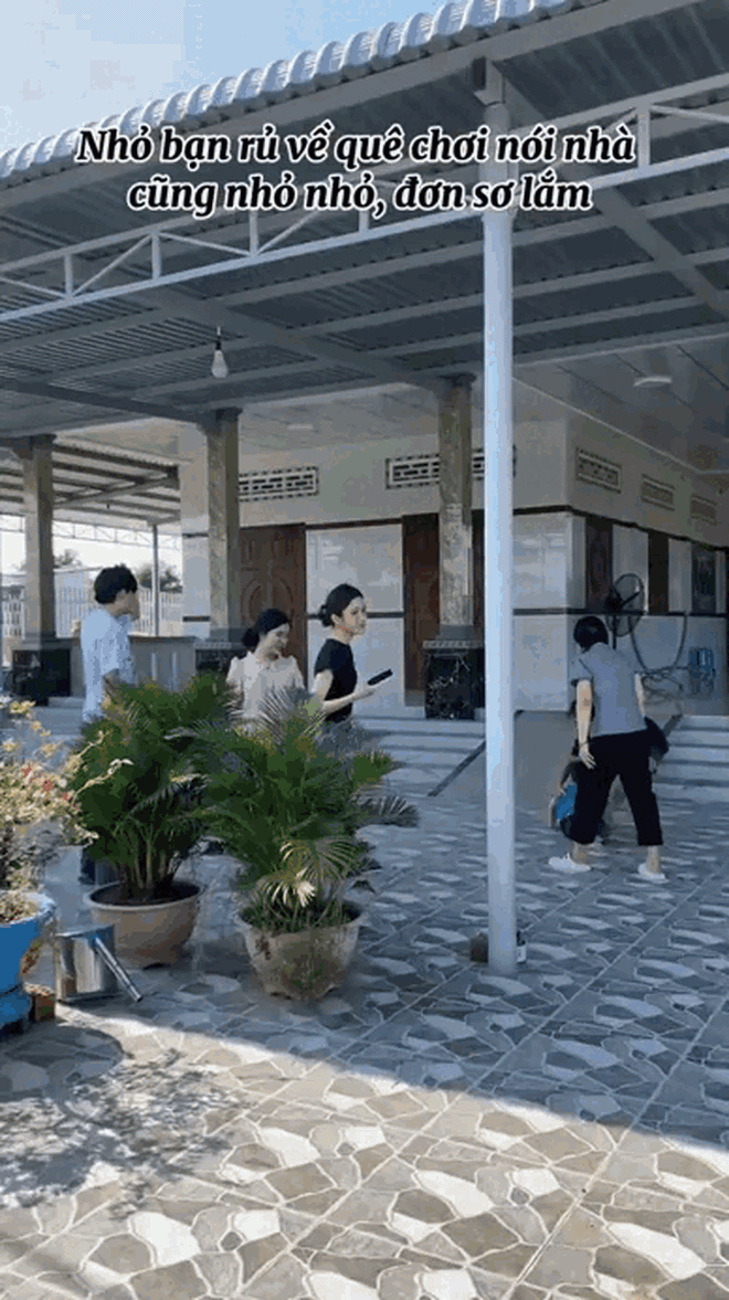 Clip: Bạn miền Tây rủ về nhà chơi, cái kết "nhớ đến già"- Ảnh 1.