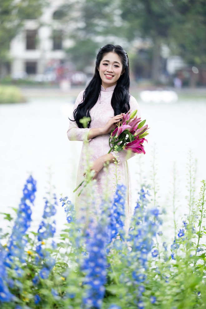 Hội nàng thơ Hà Nội vượt rét sâu đi chụp áo dài, "mặc kệ" cái lạnh co ro- Ảnh 10. Hội nàng thơ Hà Nội vượt rét sâu đi chụp áo dài, "mặc kệ" cái lạnh co ro- Ảnh 10.