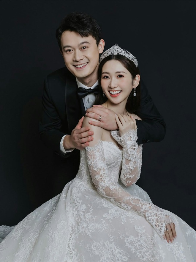 Mỹ nhân khiến tình cũ cạo đầu đi tu đã sinh con gái đầu lòng, làm đám cưới với CEO 3 tập đoàn tối qua- Ảnh 11. Mỹ nhân khiến tình cũ cạo đầu đi tu đã sinh con gái đầu lòng, làm đám cưới với CEO 3 tập đoàn tối qua- Ảnh 11.