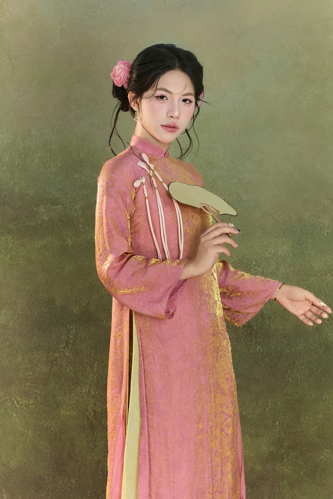 Choáng: 1 Á vương quê Nghệ An xác nhận chuyển giới, khóc khi nhìn vào gương sau 3 lần phẫu thuật- Ảnh 5. Choáng: 1 Á vương quê Nghệ An xác nhận chuyển giới, khóc khi nhìn vào gương sau 3 lần phẫu thuật- Ảnh 5.