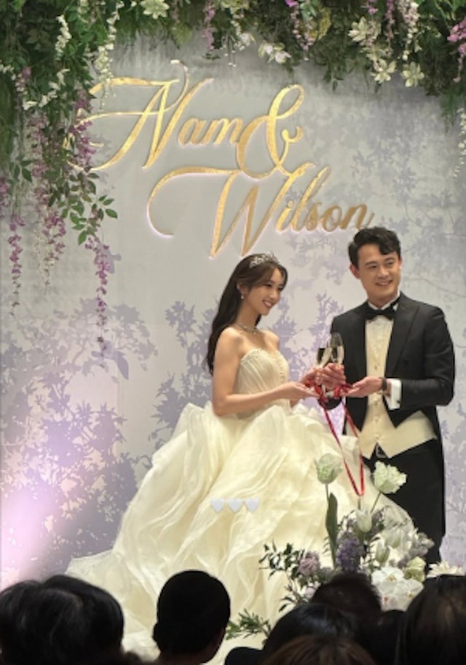 Mỹ nhân khiến tình cũ cạo đầu đi tu đã sinh con gái đầu lòng, làm đám cưới với CEO 3 tập đoàn tối qua- Ảnh 2. Mỹ nhân khiến tình cũ cạo đầu đi tu đã sinh con gái đầu lòng, làm đám cưới với CEO 3 tập đoàn tối qua- Ảnh 2.