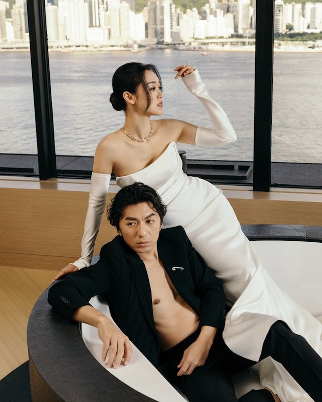 Nam vương lấy con gái rượu đại gia, hứa "ở cạnh nhau tới chết" liền được cha vợ tặng biệt thự trăm tỷ- Ảnh 7. Nam vương lấy con gái rượu đại gia, hứa "ở cạnh nhau tới chết" liền được cha vợ tặng biệt thự trăm tỷ- Ảnh 7.