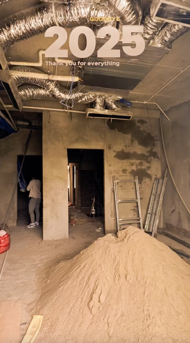 Tuyển thủ Việt Nam mở màn 2026 mỹ mãn: Xây biệt thự mấy chục tỷ, đón con gái cưng chào đời- Ảnh 6. Tuyển thủ Việt Nam mở màn 2026 mỹ mãn: Xây biệt thự mấy chục tỷ, đón con gái cưng chào đời- Ảnh 6.