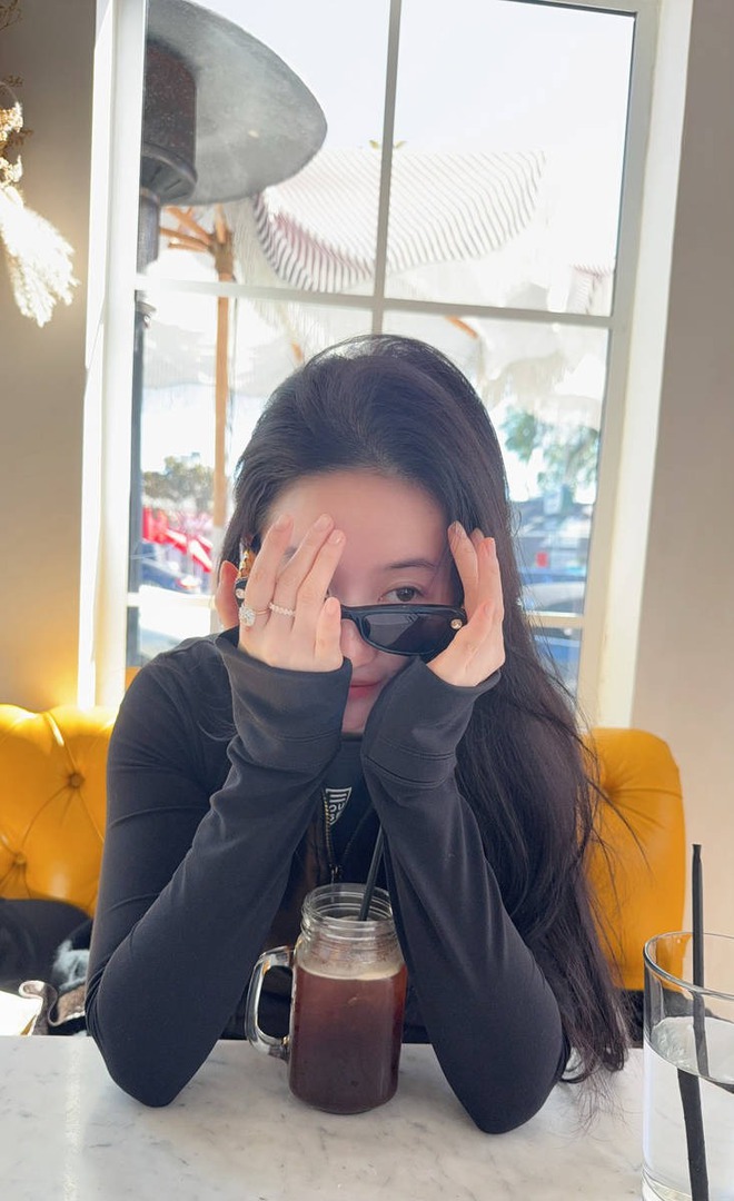 Khó tin nổi đây là gương mặt thật của Lưu Diệc Phi- Ảnh 5.