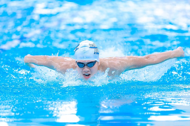 Viral loạt ảnh đời thường của Quang Thuấn - nam thần bơi lội thế hệ mới, 19 tuổi được thăng quân hàm gây sốt MXH- Ảnh 4. Viral loạt ảnh đời thường của Quang Thuấn - nam thần bơi lội thế hệ mới, 19 tuổi được thăng quân hàm gây sốt MXH- Ảnh 4.