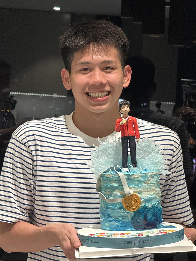 Viral loạt ảnh đời thường của Quang Thuấn - nam thần bơi lội thế hệ mới, 19 tuổi được thăng quân hàm gây sốt MXH- Ảnh 17. Viral loạt ảnh đời thường của Quang Thuấn - nam thần bơi lội thế hệ mới, 19 tuổi được thăng quân hàm gây sốt MXH- Ảnh 17.