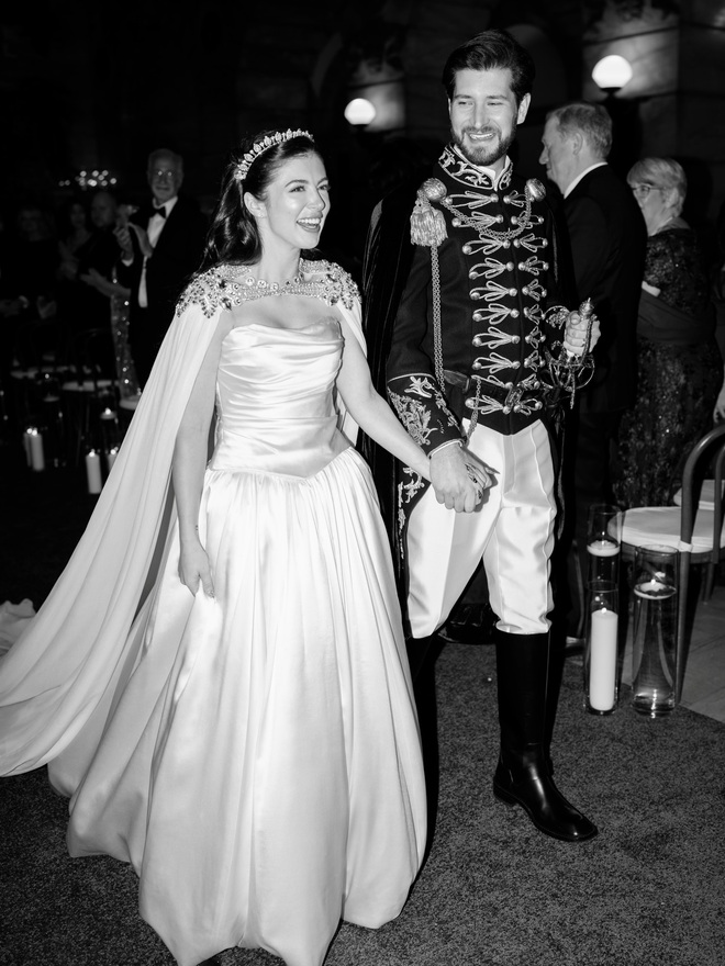 Nữ thần âm nhạc LMHT Worlds lên xe hoa cùng sếp lớn T1, ảnh cưới gây bão MXH vì visual đẹp xuất sắc!- Ảnh 6. Nữ thần âm nhạc LMHT Worlds lên xe hoa cùng sếp lớn T1, ảnh cưới gây bão MXH vì visual đẹp xuất sắc!- Ảnh 6.