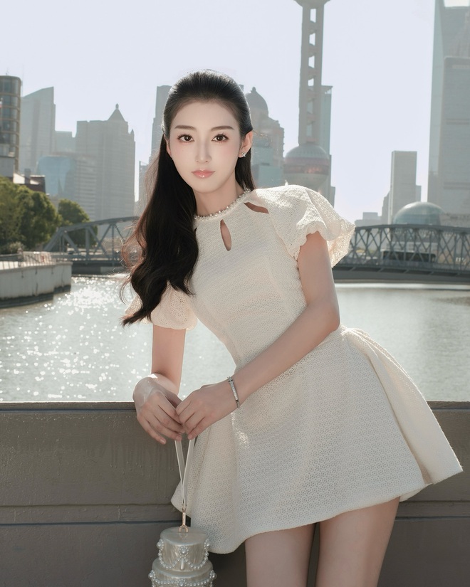 Local brand Việt dùng AI fake hình Jang Wonyoung mặc đồ, xin lỗi với lý do “thiếu kiểm soát, chỉ có nét tương đồng”?- Ảnh 11.